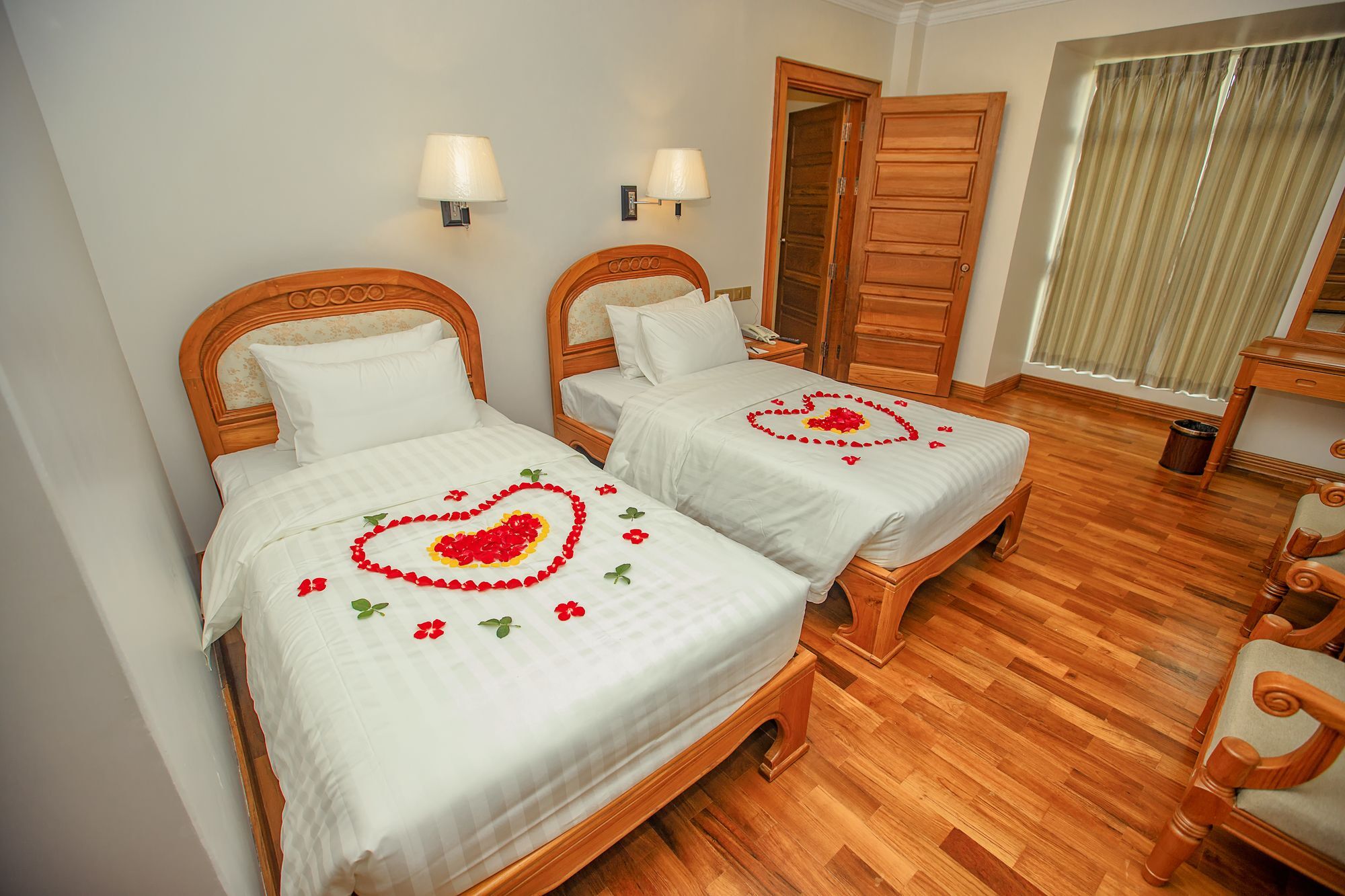 Mandalay Lodge Hotel Ngoại thất bức ảnh